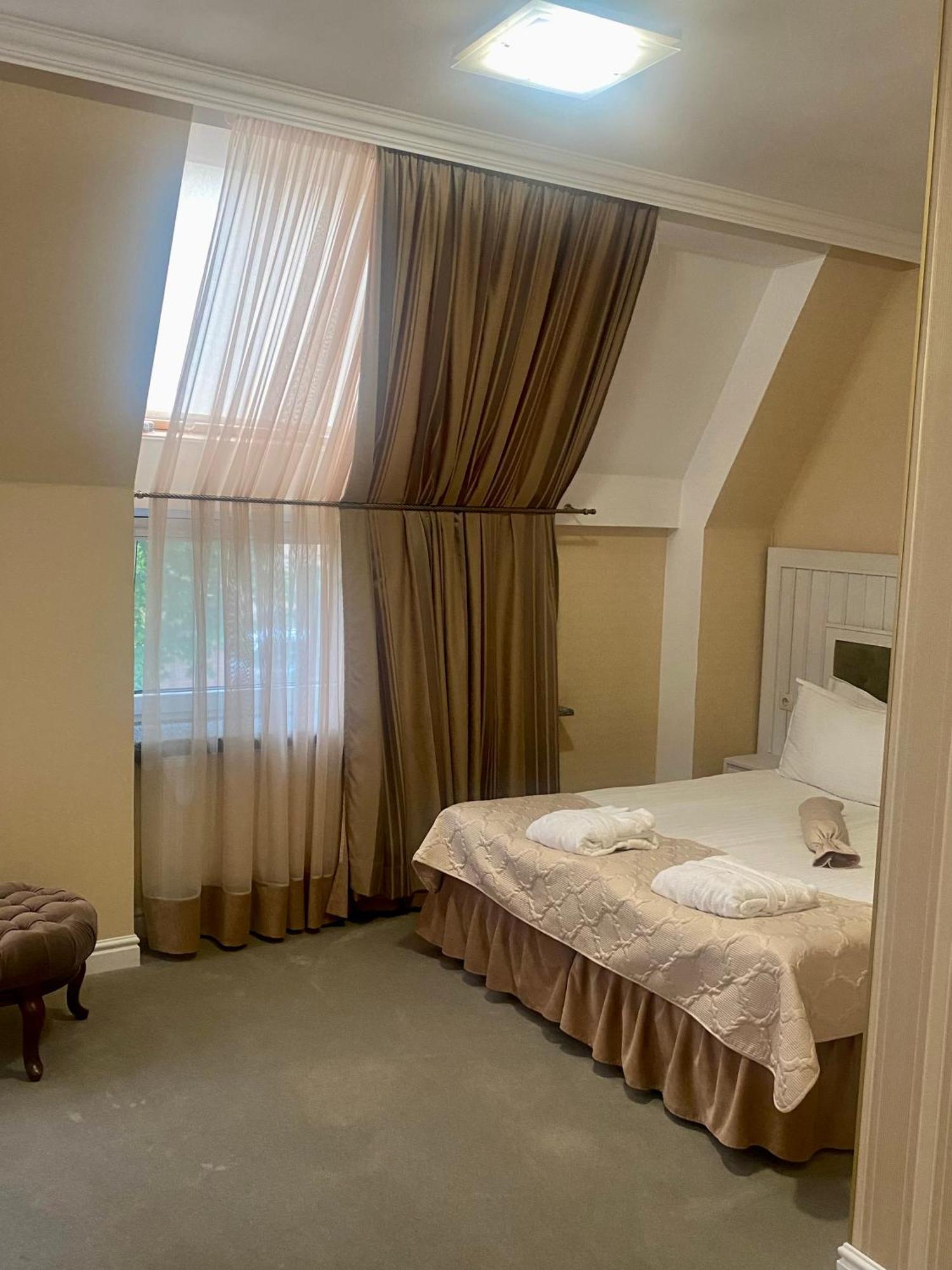 Boutique Hotel Deluxe Kamianets-Podilskyi Exterior photo